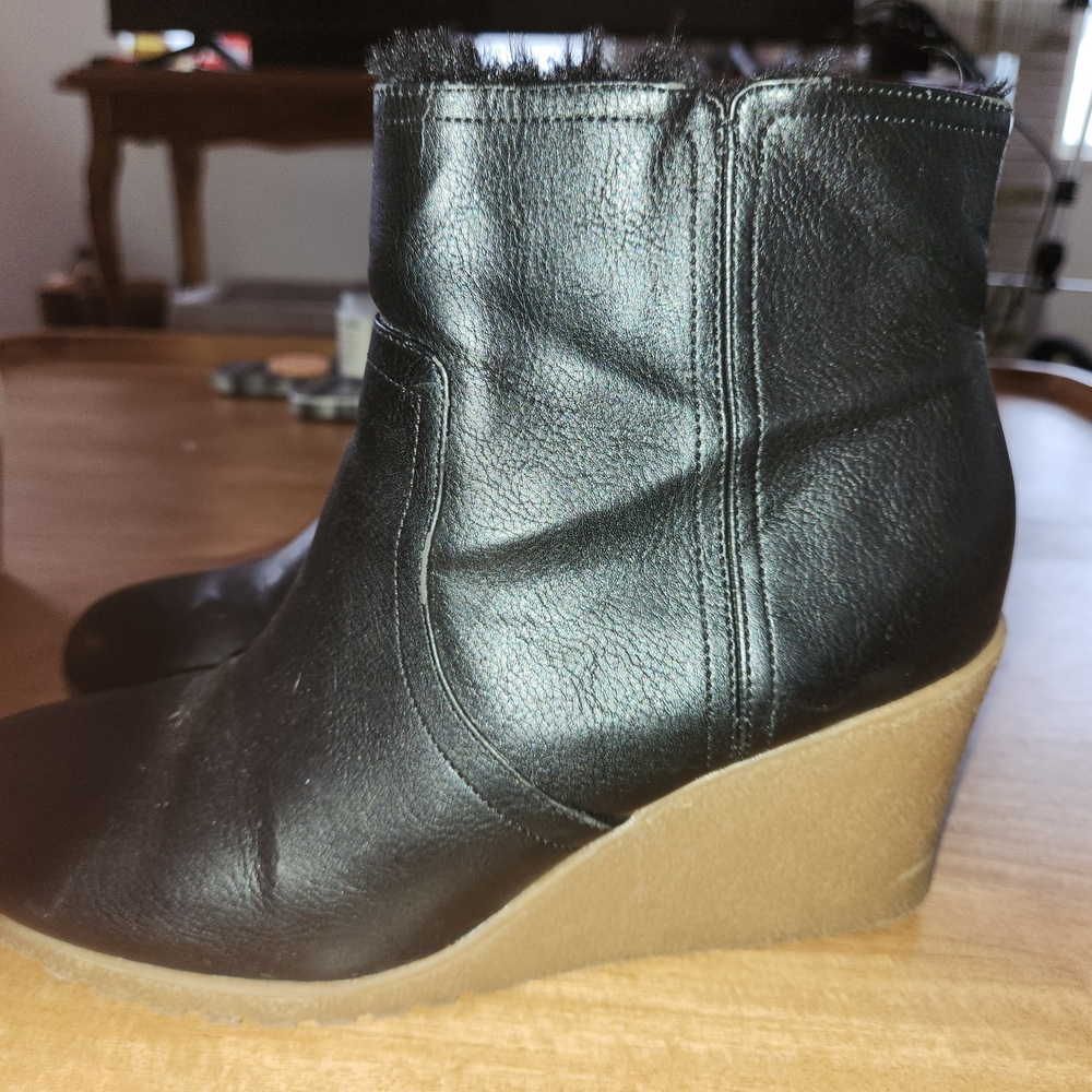 Elegant Black Leather Wedge Preppy  Ankle Boots - Picture 5 of 9